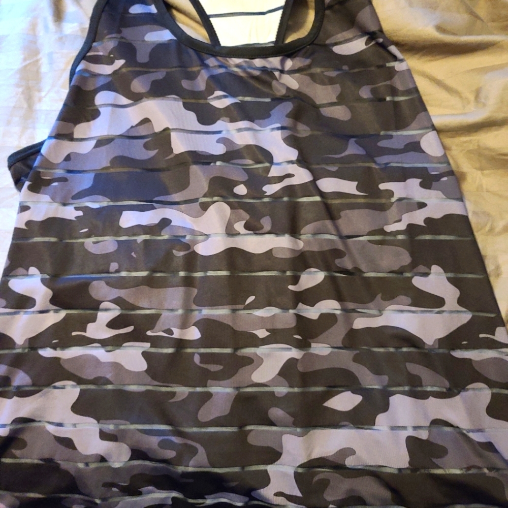 ZYIA Havana tank